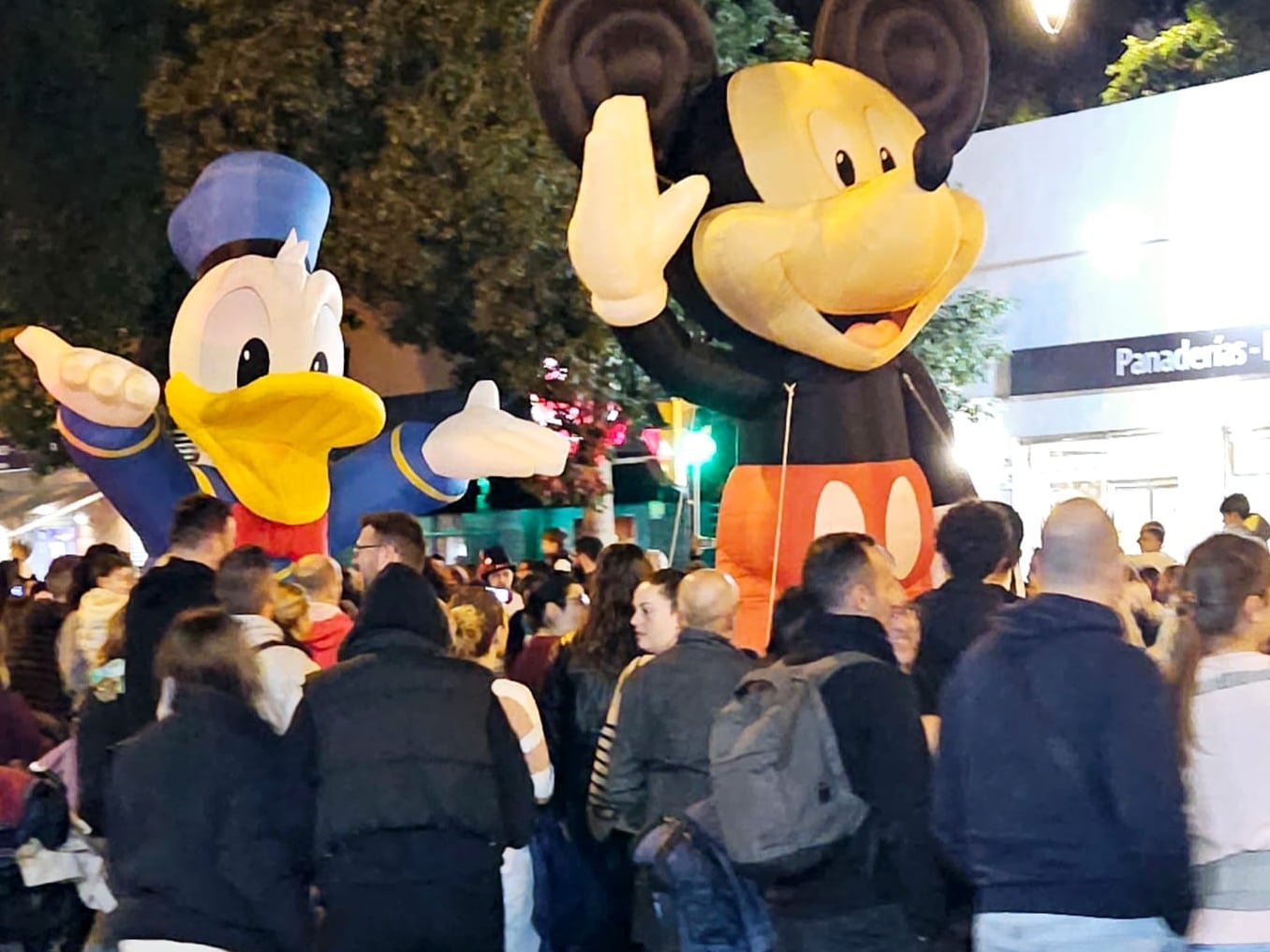 Un momento de la cabalgata de Reyes Magos del Puerto de la Torre este miécoles