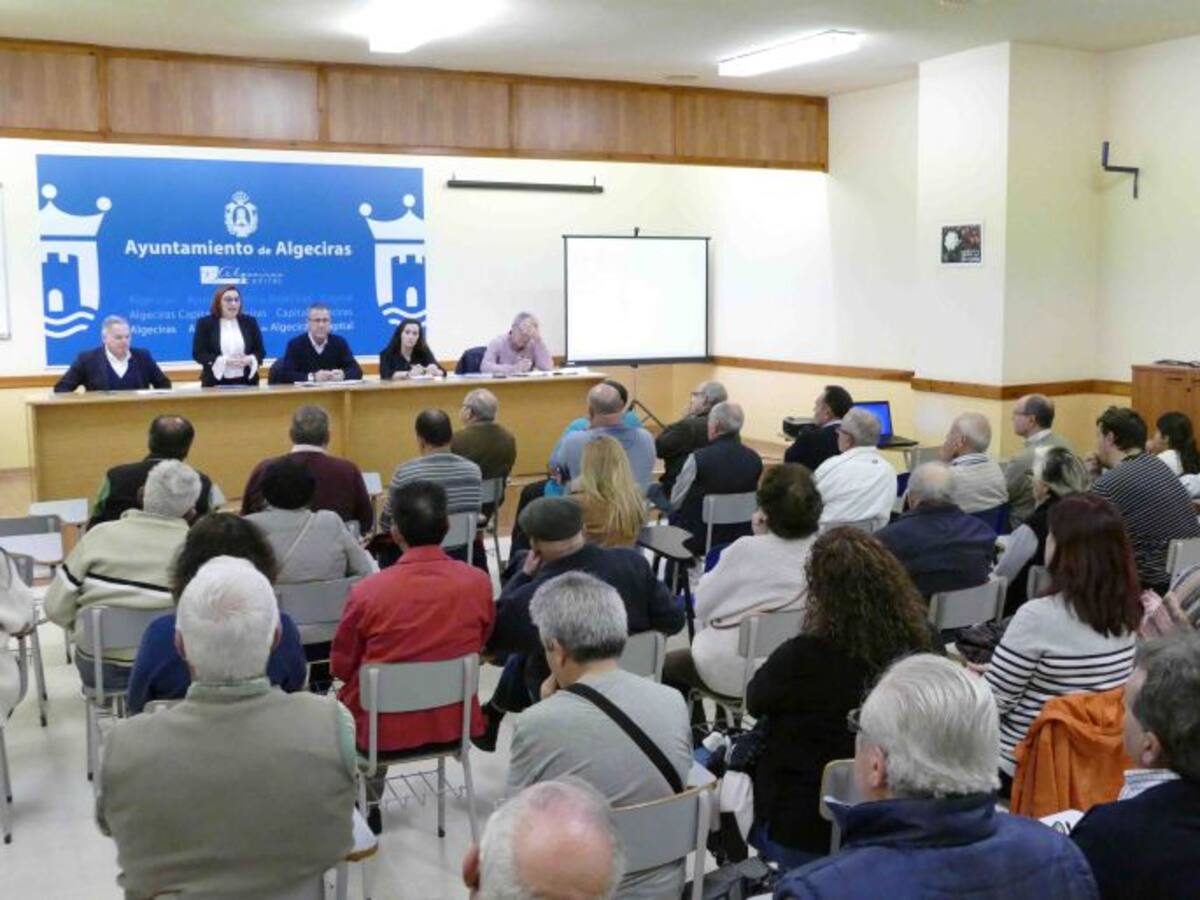 El Ayuntamiento de Algeciras presenta el proyecto de reforma de San José Artesano a los vecinos
