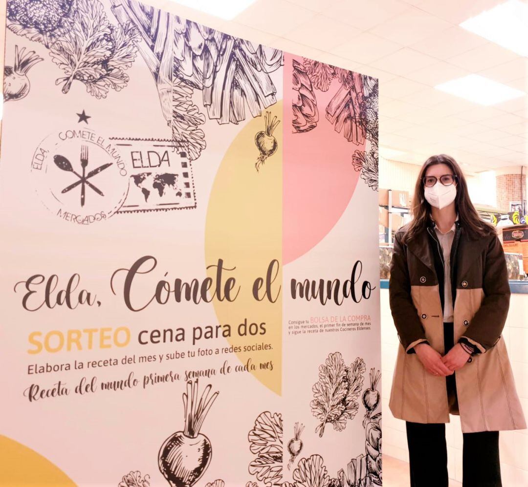 La concejala de Comercio de Elda, Sarah López, presenta "Elda. Cómete el mundo" 