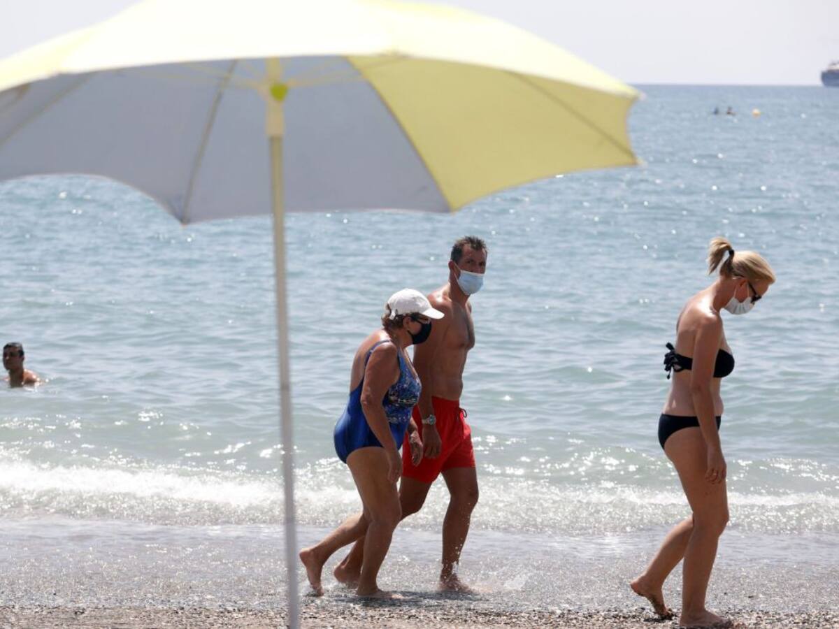 Restringen el acceso a la playa de Punta Candor en Rota por completarse el aforo