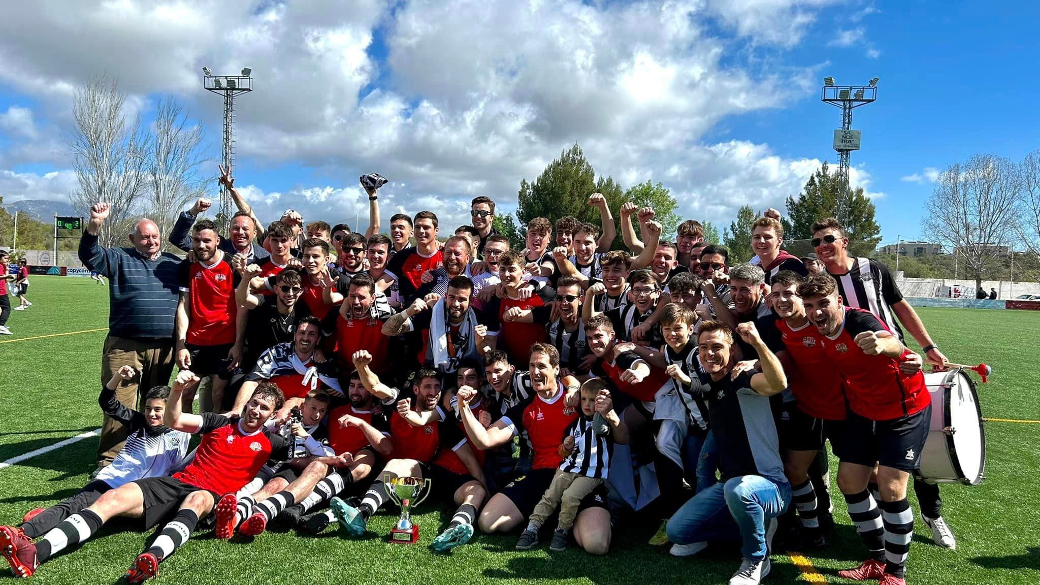 Celebració de l&#039;ascens del CE Alaior