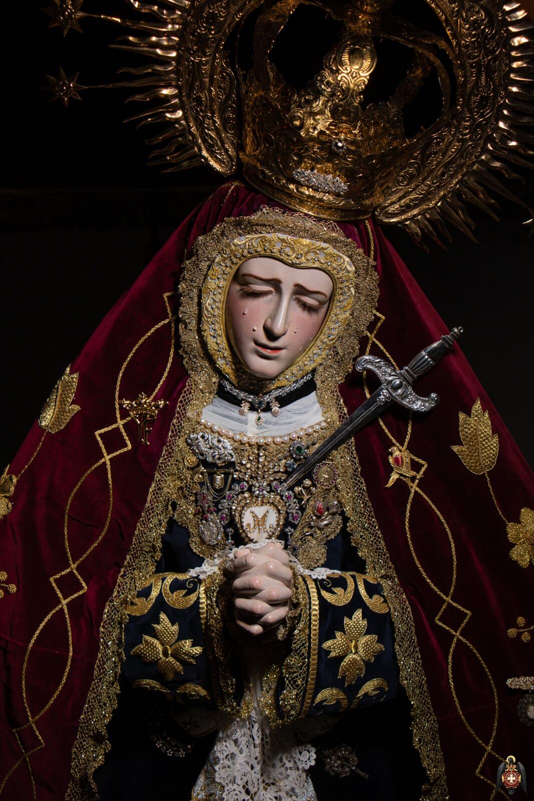 La Virgen de los Reyes, de la hermandad del Vía Crucis, ya preparada para su salida el próximo Martes Santo