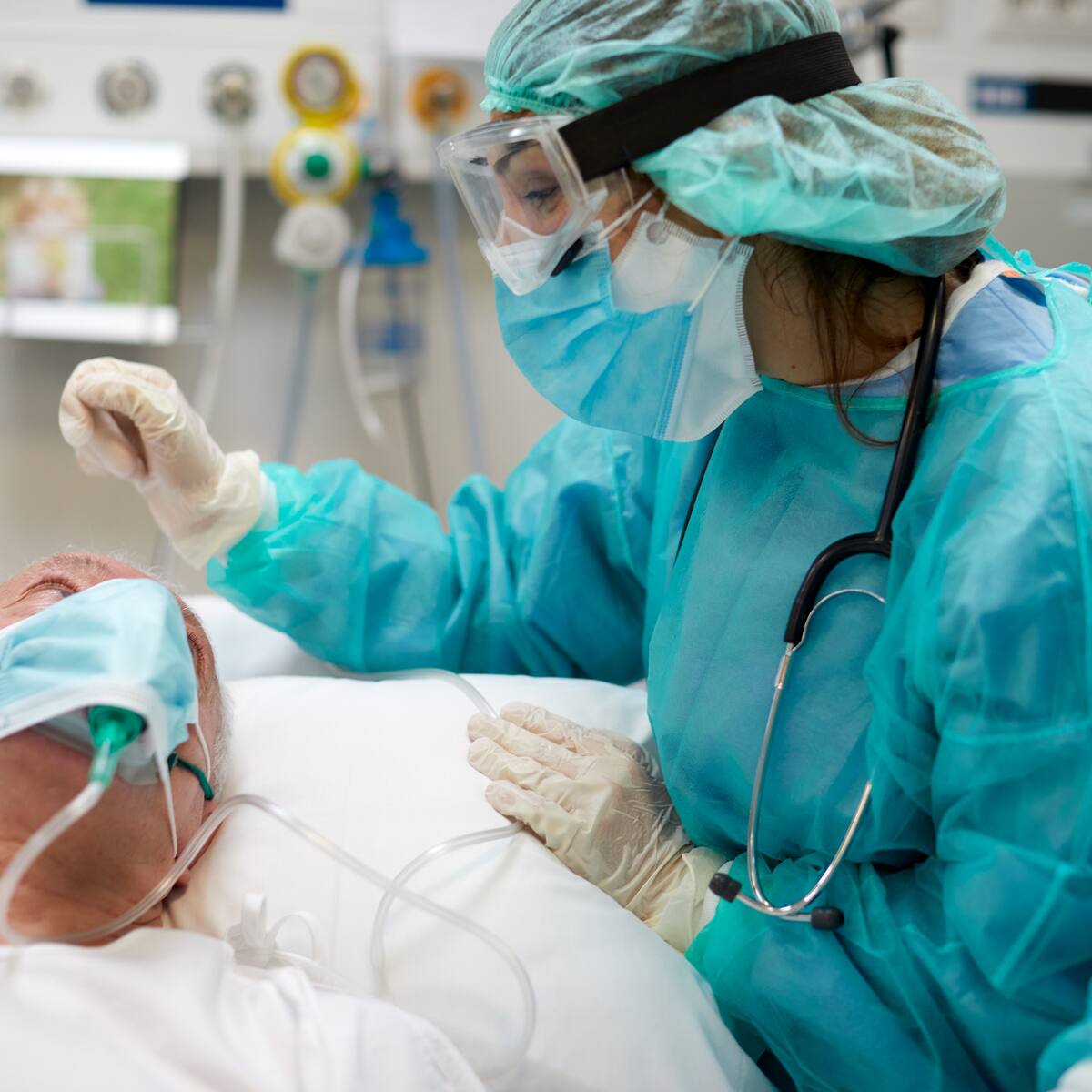 Once fallecidos elevan a más de 2.000 las víctimas mortales del COVID-19 en la Región de Murcia