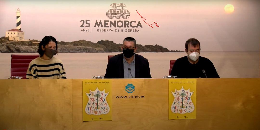 Noemí García, junta amb Miquel Àngel Maria i Cris Juanico