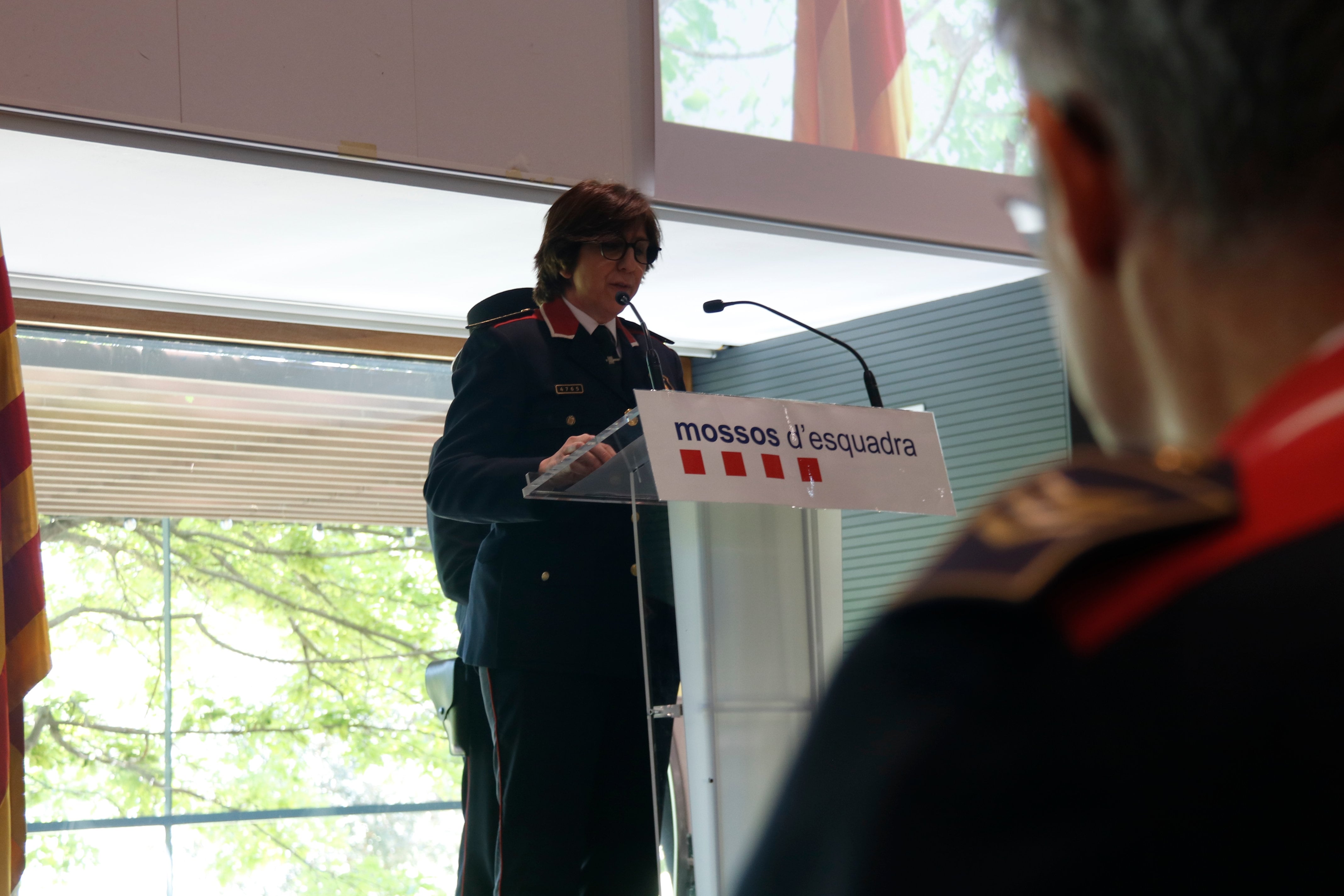 Alícia Moriana, cap de la Regió Policial Central, en el darrer acte regional de les Esquadres