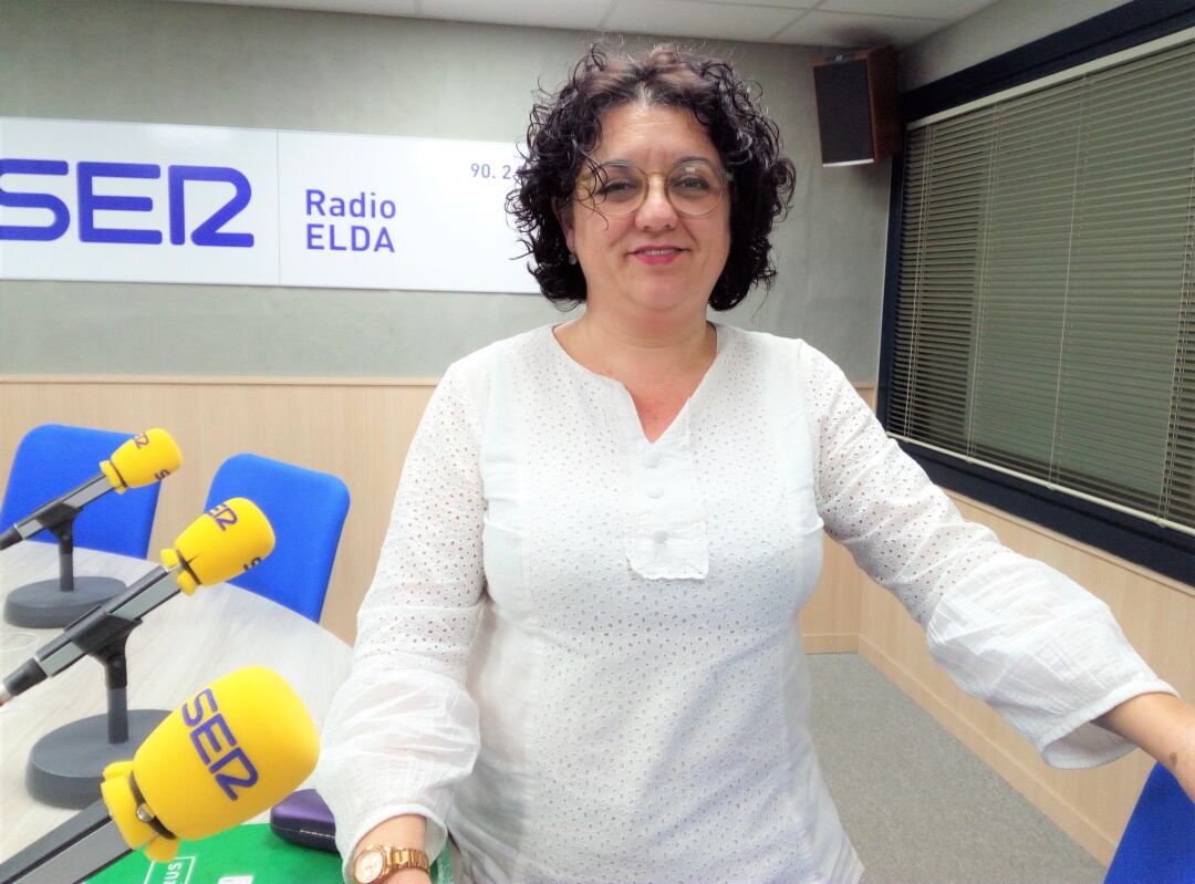 Virtudes Hernández, farmacéutica, en Radio Elda SER