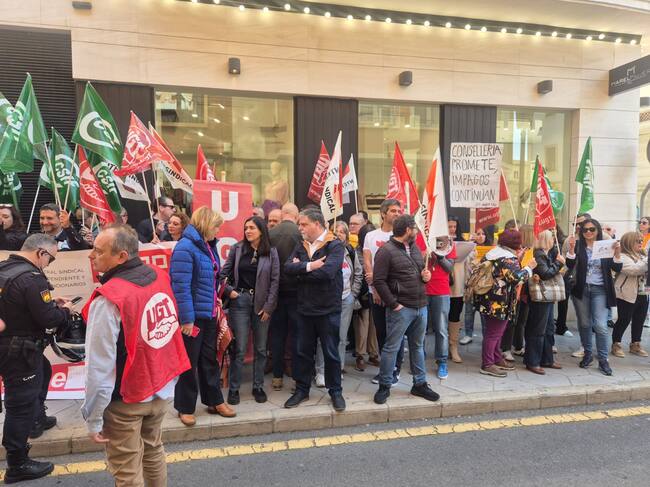 Concentración trabajadores de Bienestar Social