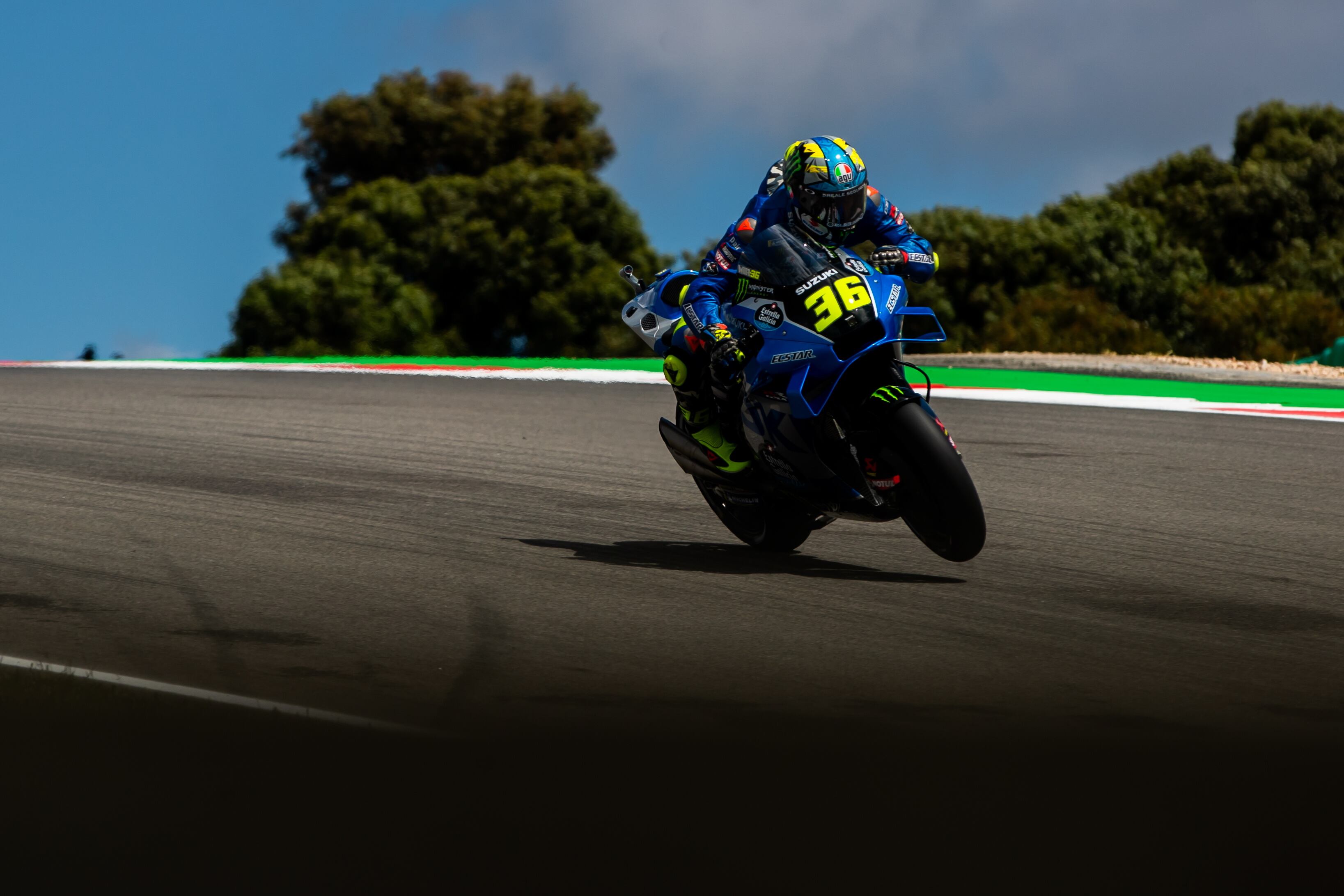 Portimao (Portugal), 23/04/2022.- Spanish MotoGP rider Joan Mir of the Suzuki Ecstar team in action during the qualifying session for the Motorcycling Grand Prix of Portugal at the Algarve International race track in Portimao, southern Portugal, 23 April 2022. (Motociclismo, Ciclismo) EFE/EPA/JOSE SENA GOULAO
