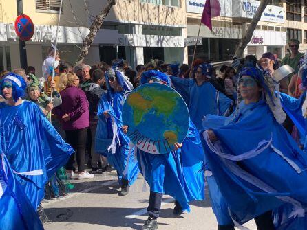 Imagen de una de las comparsas