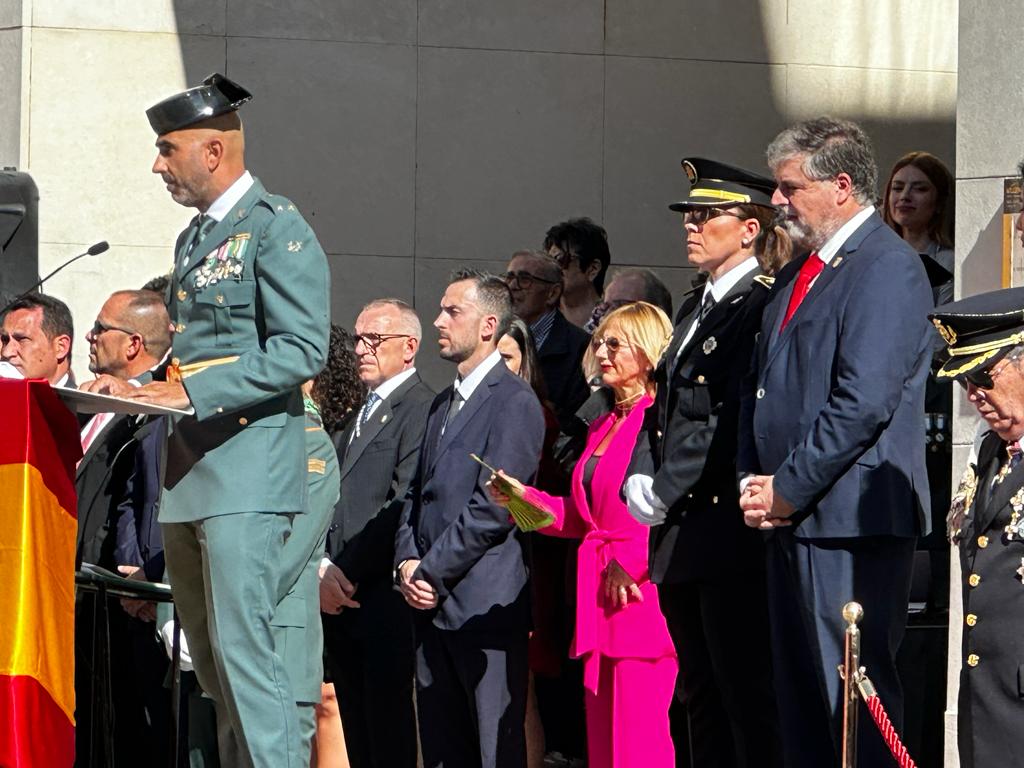 Parada de la guardia civil en Villena