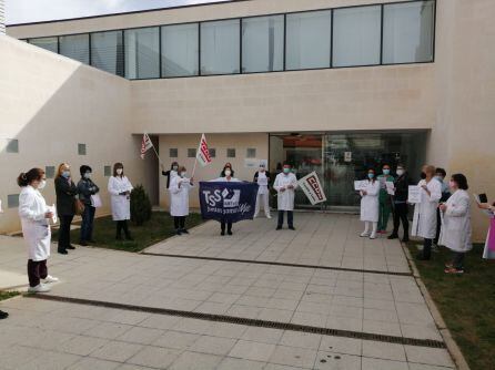 Concentración de sanitarios en el Hospital Comarcal de Benavente