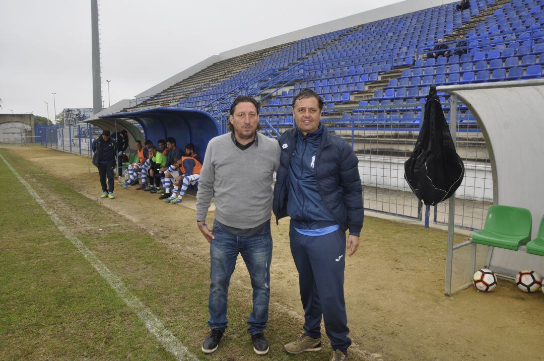 Pepichi Torres con Paco Cala antes de comenzar el partido