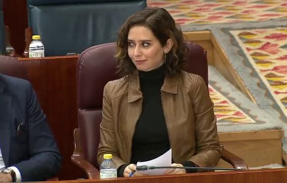 La presidenta de la Comunidad de Madrid, Isabel Díaz Ayuso, en el Pleno de la Asamblea de Madrid