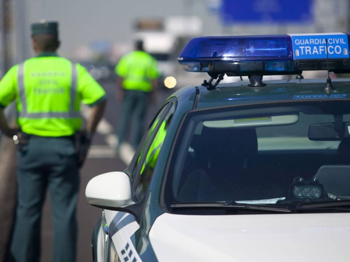 La DGT pone en marcha una campaña para evitar distracciones al conducir