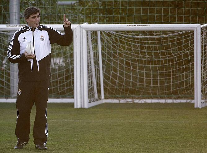 Juande Ramos dirige su primer entrenamiento como técnico del Real Madrid