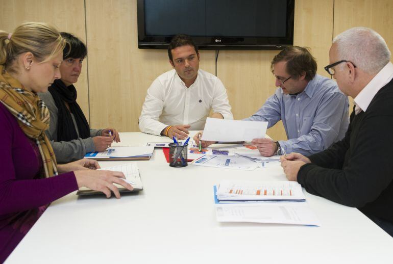 Imagen del alcalde de Peñíscola, Andrés Martínez, en una reunión