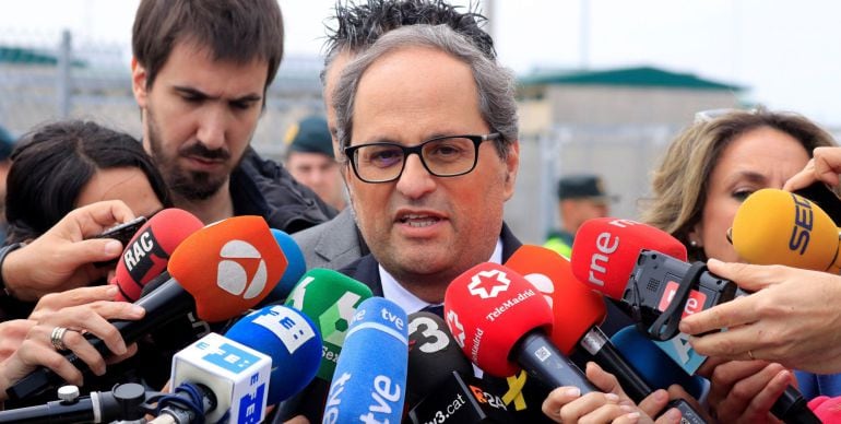 El presidente de la Generalitat de Cataluña, Quim Torra, habla tras su visita a los políticos independentistas presos 