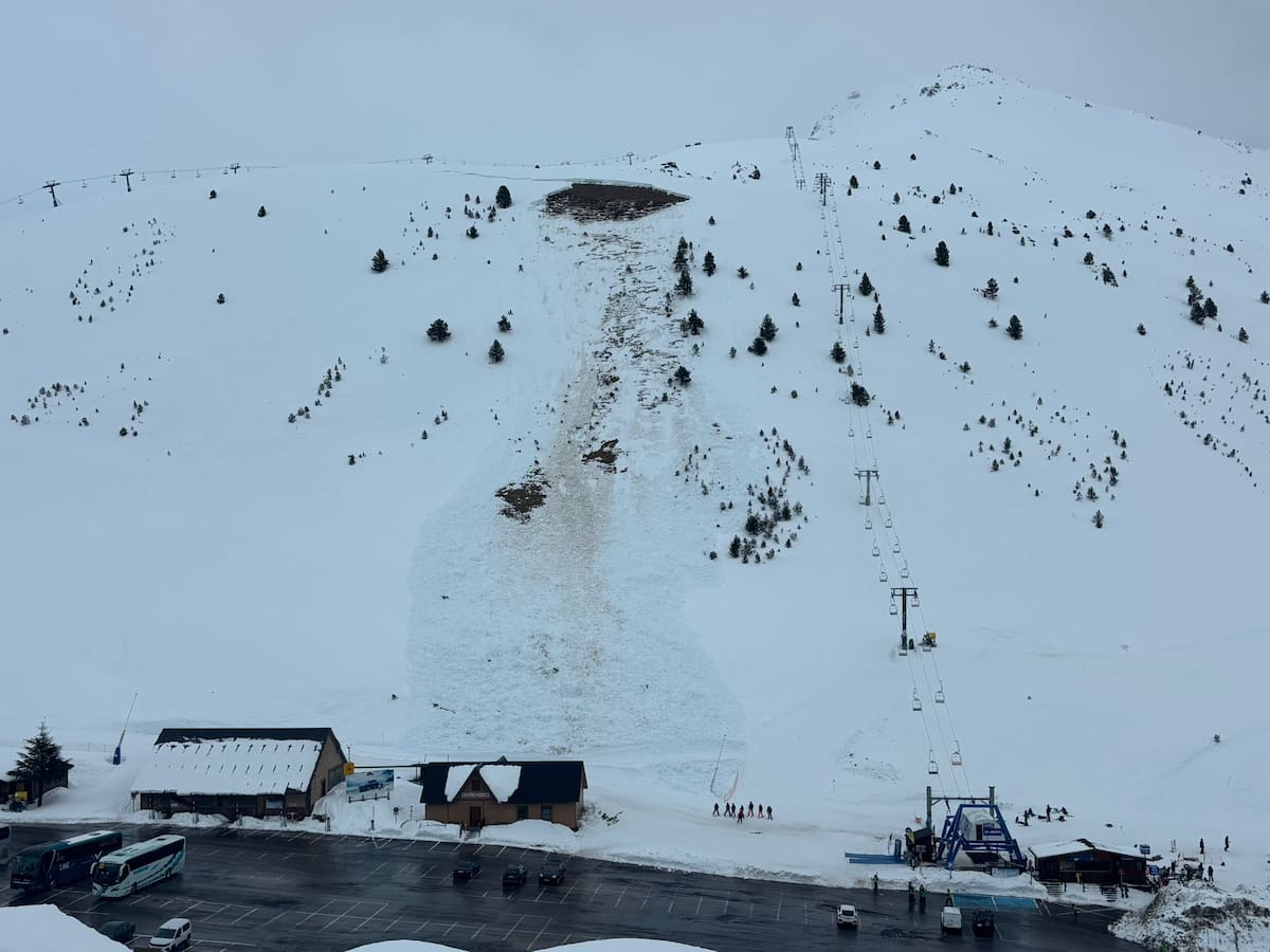 La nieve sigue purgando: continúan cerrados los pasos fronterizos de Bielsa y Portalet