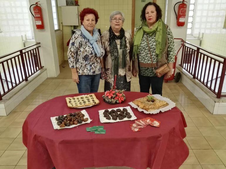 Taller de variedades de dátil y coca salada en el Mercado Central