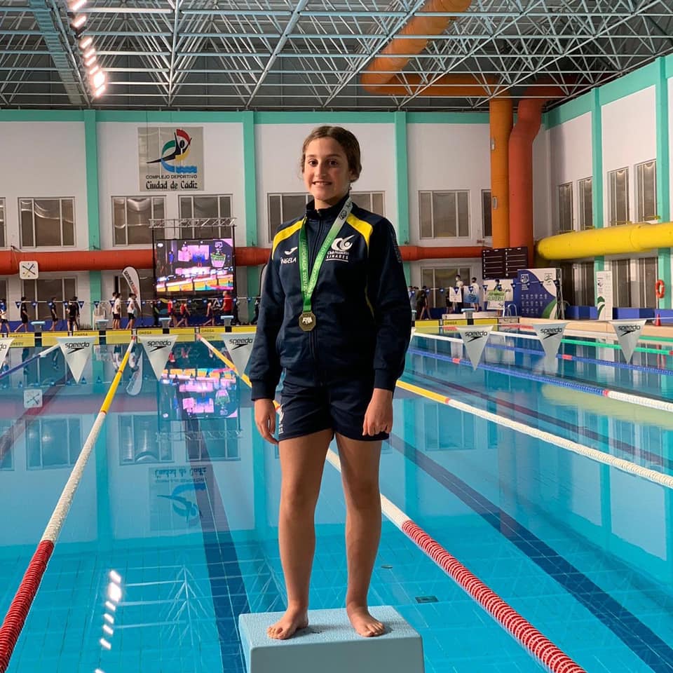 Blanca Fernández, nadadora linarense.