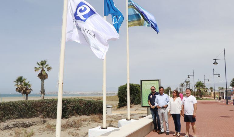 Banderas azules, &#039;Q de calidad&#039; y Ecoplayas en Almerimar.