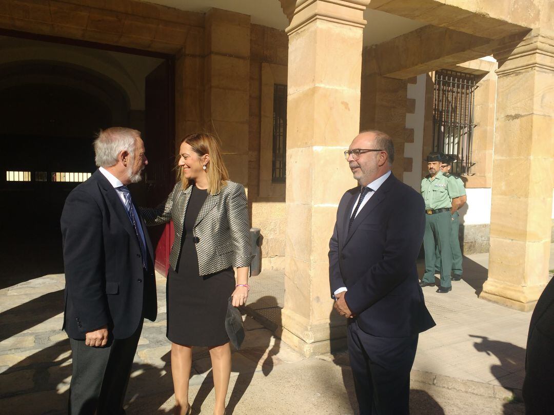 Virginia Barcones, Miguel Latorre y Segundo Pascual