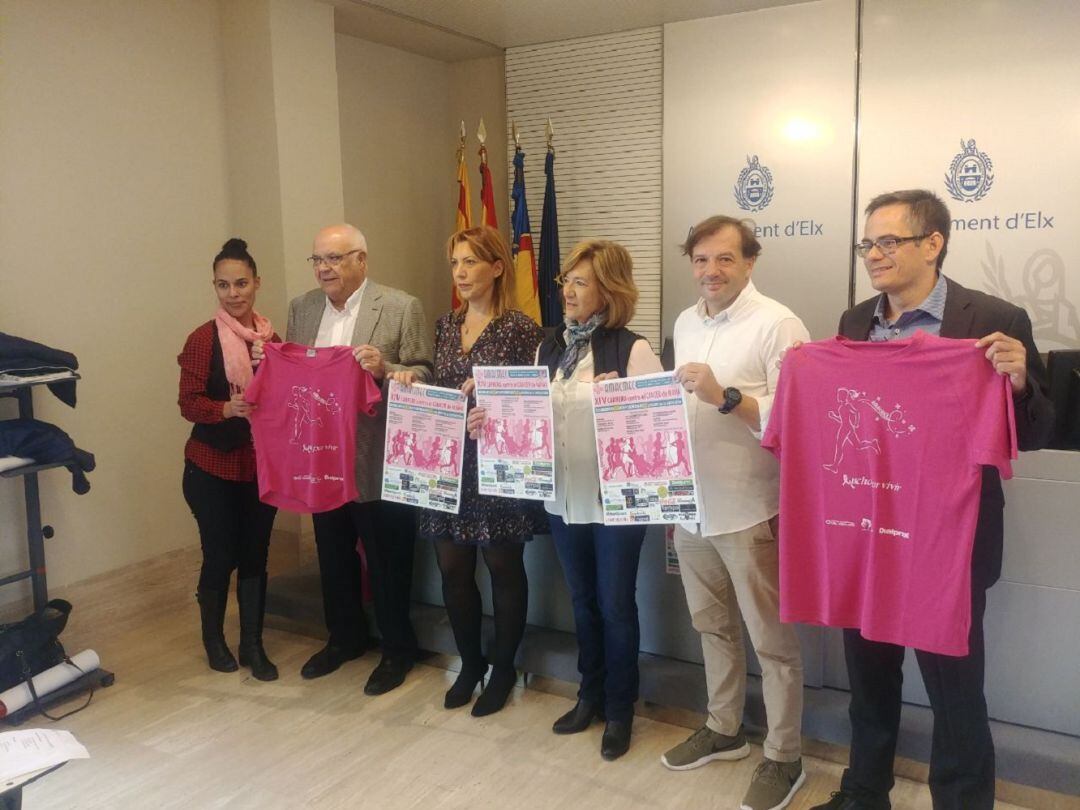 Carrera Contra el Cáncer de Mama celebra su XIV edición