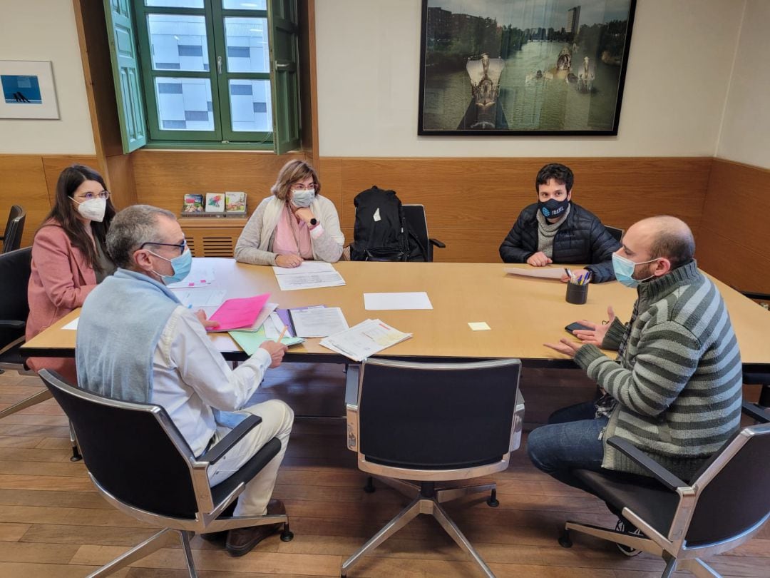 Reunión del jurado de la Muestra Provincial de Teatro que organiza la Diputación de Valladolid