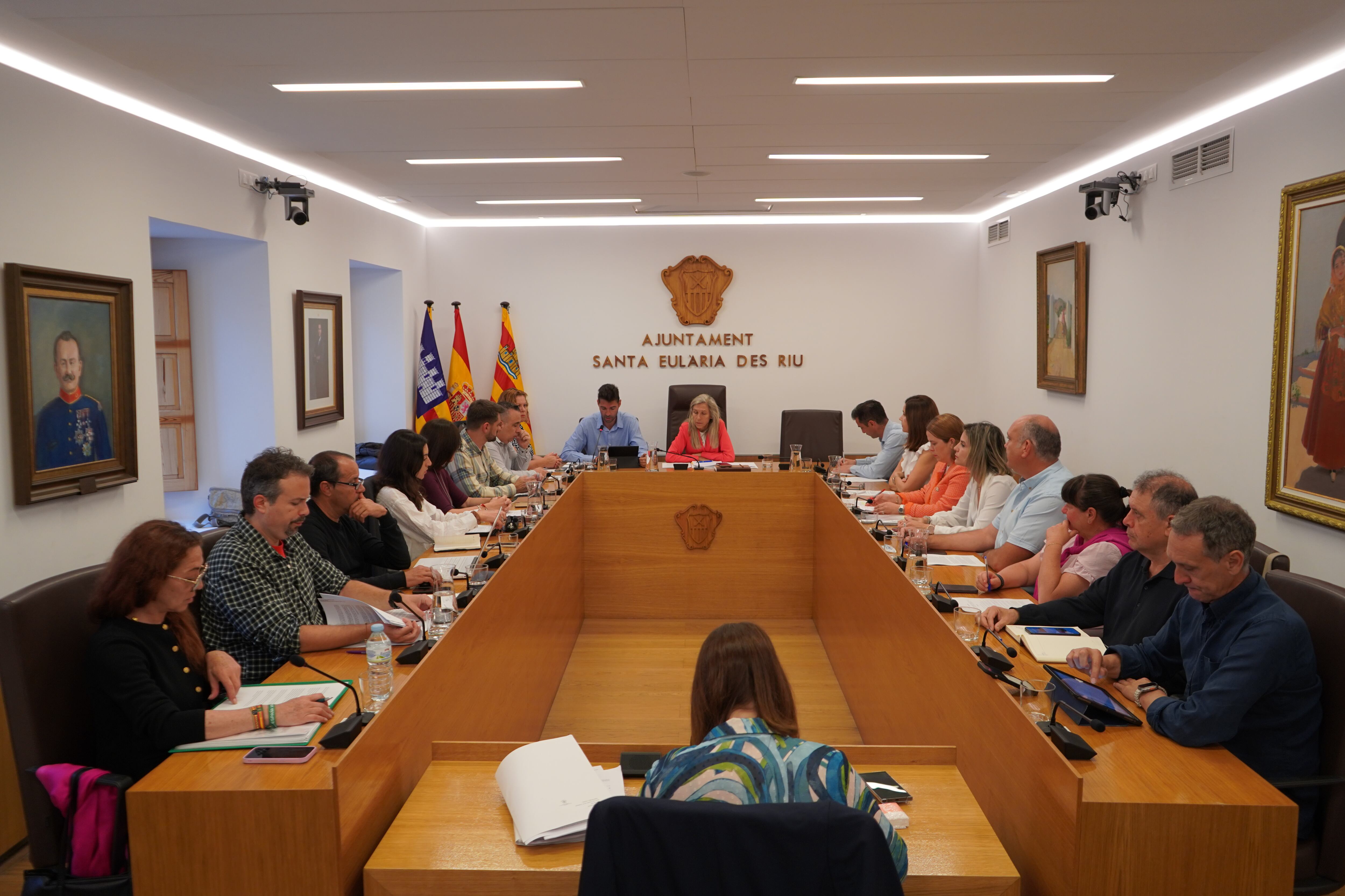 Un momento durante el pleno