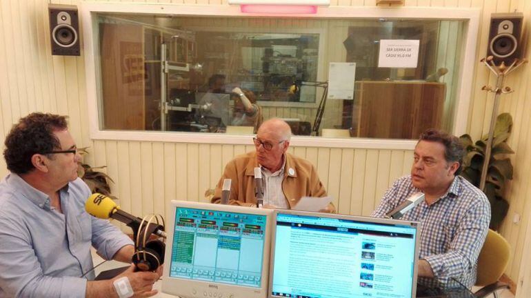 García Bermúdez, Reinoso y Juan Alfonso Romero, en la terulia de los viernes en Radio Jerez