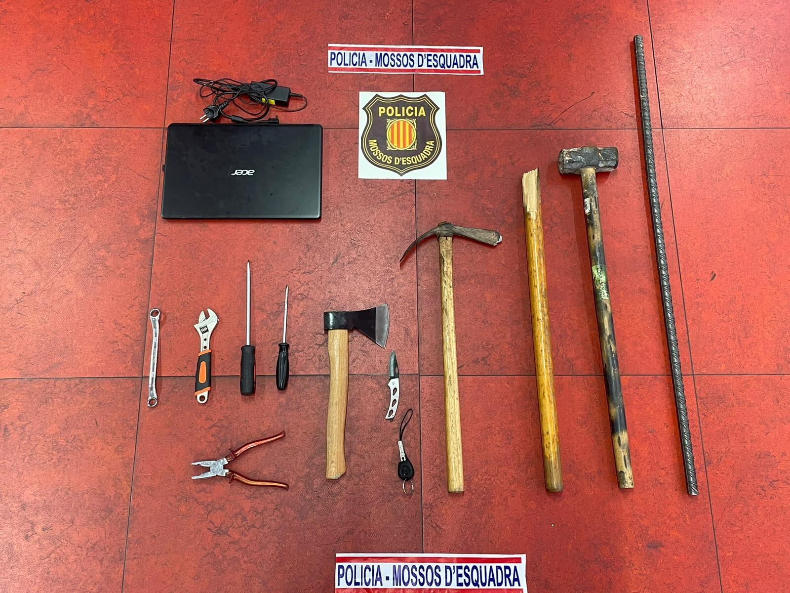 Les eines requisades per la policia / Mossos d'Esquadra