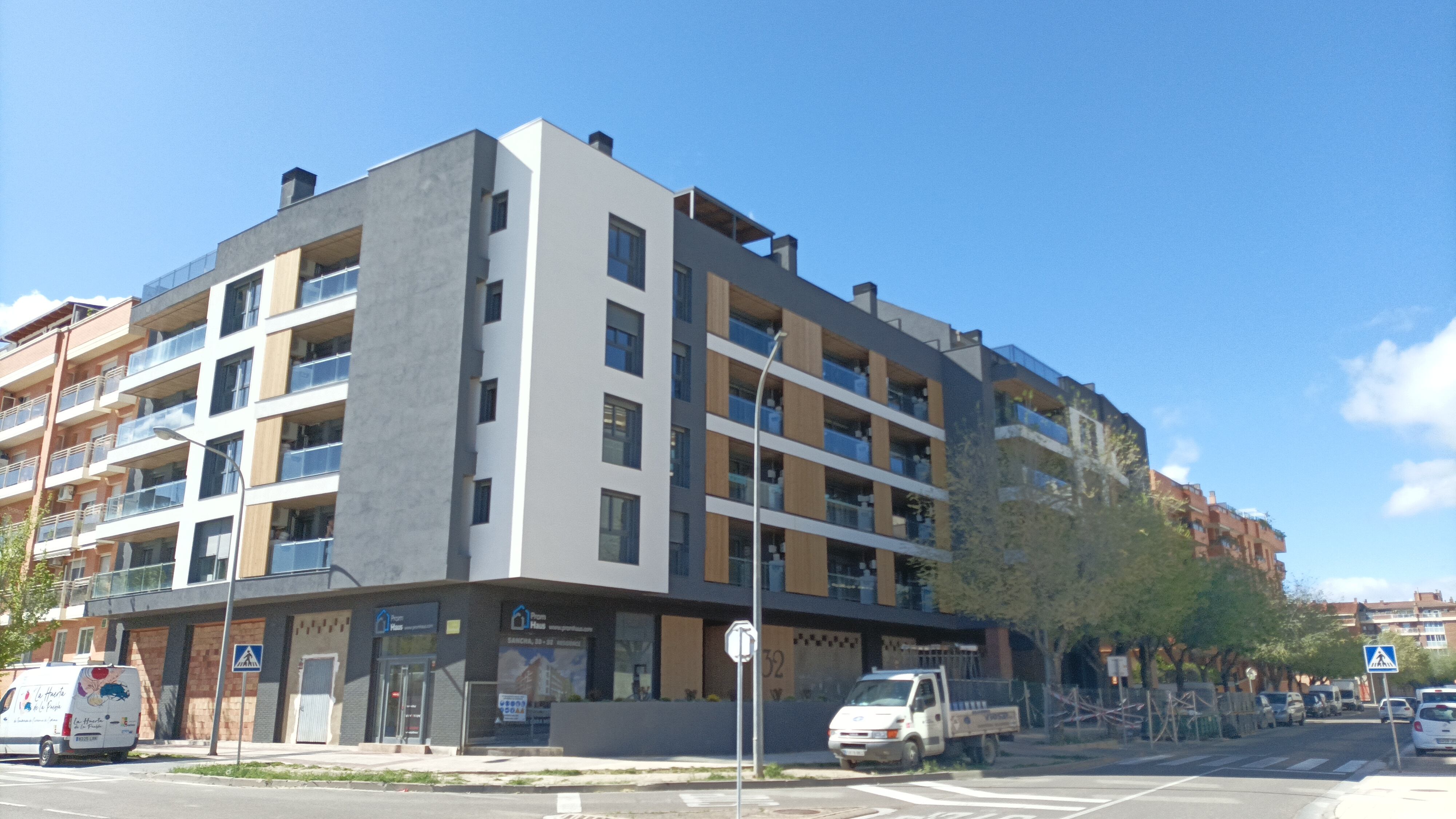 Edificio Doña Sancha ya terminado en Huesca