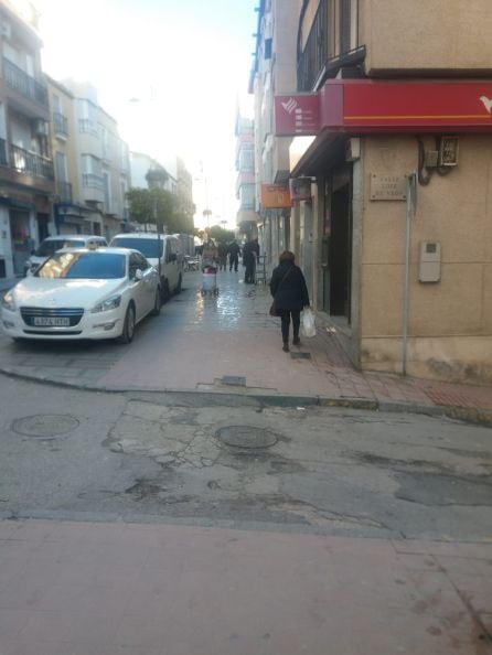 Otra imagen de la calle General Fresneda, esta mañana