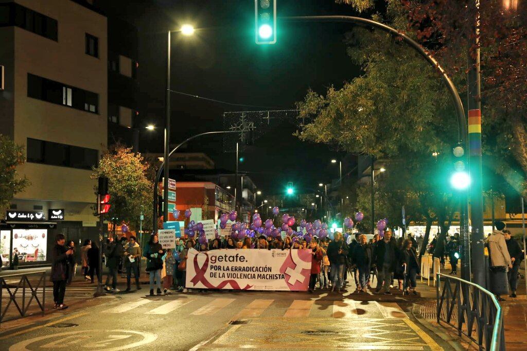 Cientos de personas se han manifestado en Getafe contra la violencia machista