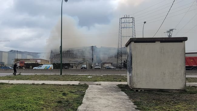 Unos minutos después del mediodía han sido alertados los bomberos