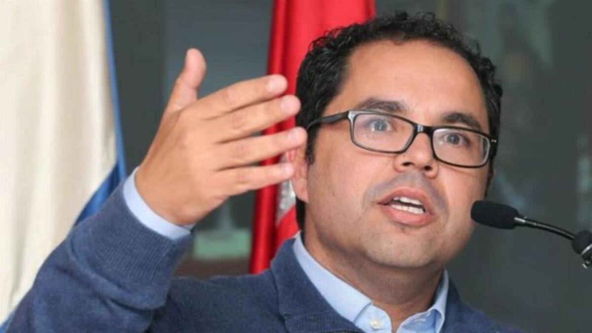 Gustavo Santana: "Los PGE de Sánchez cumplen con el REF y el Estatuto y son buenos para Canarias"