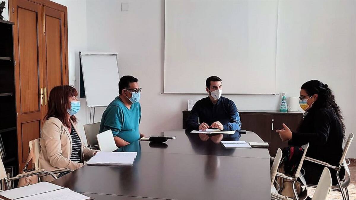 Acuerdo de colaboración en Oliva con la Asociación Pretendemos Gitanizar elMundo