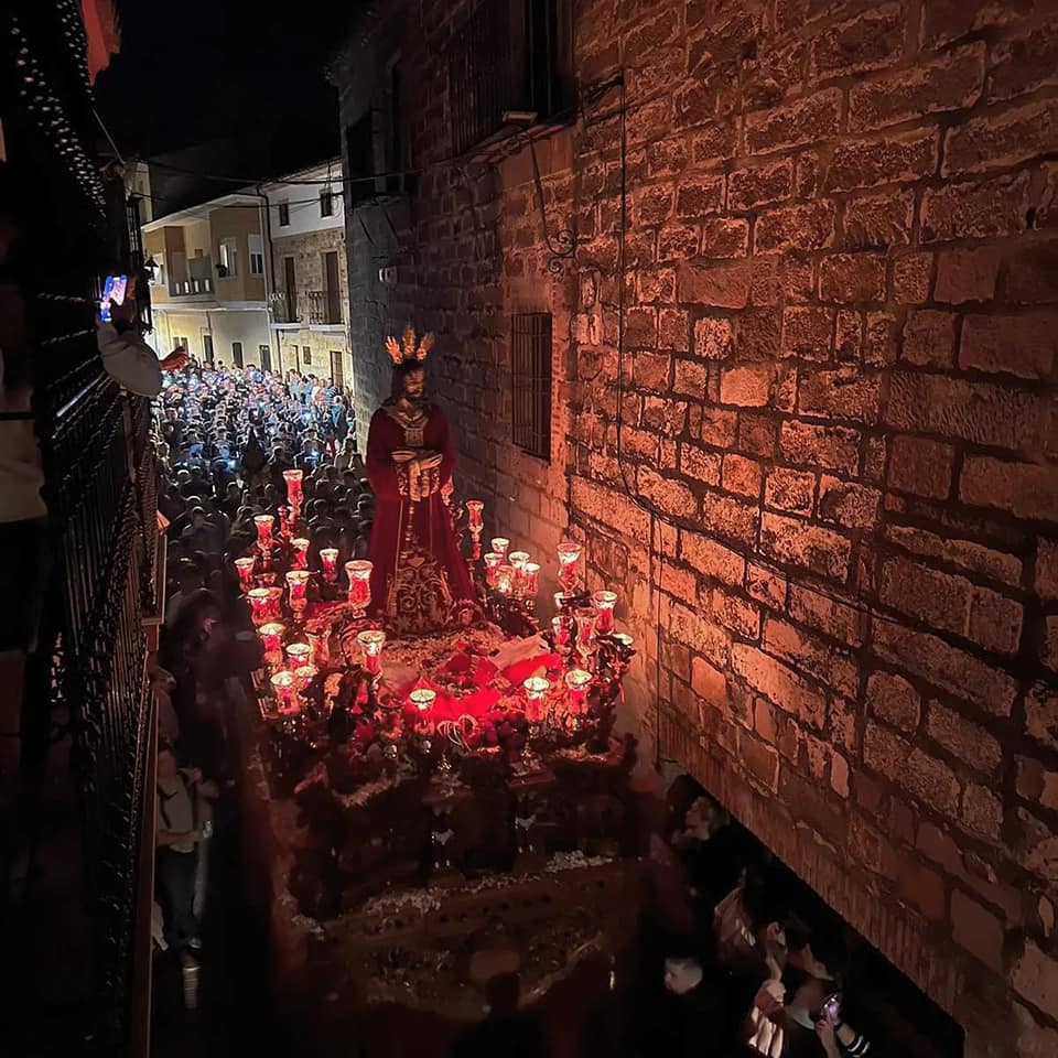 Procesión del Rescate en la calle Rosario de Linares.