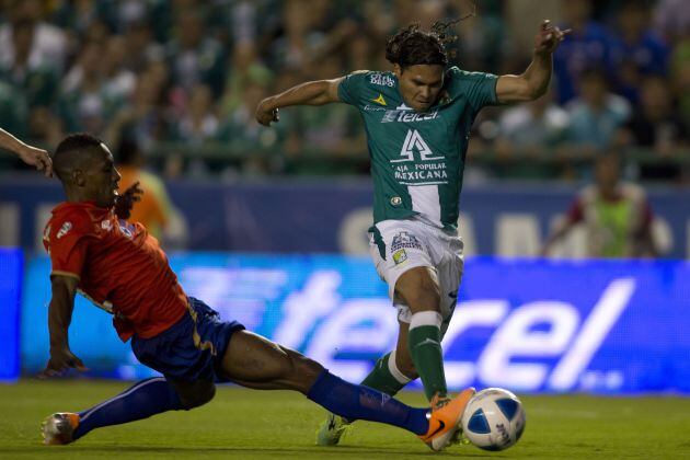 Perea realiza una entrada en el Torneo Mexicano de Clausura 2014