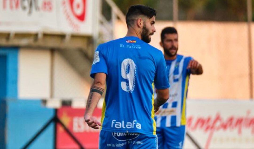 El delantero madrileño durante un encuentro con la Arandina la presente temporada.