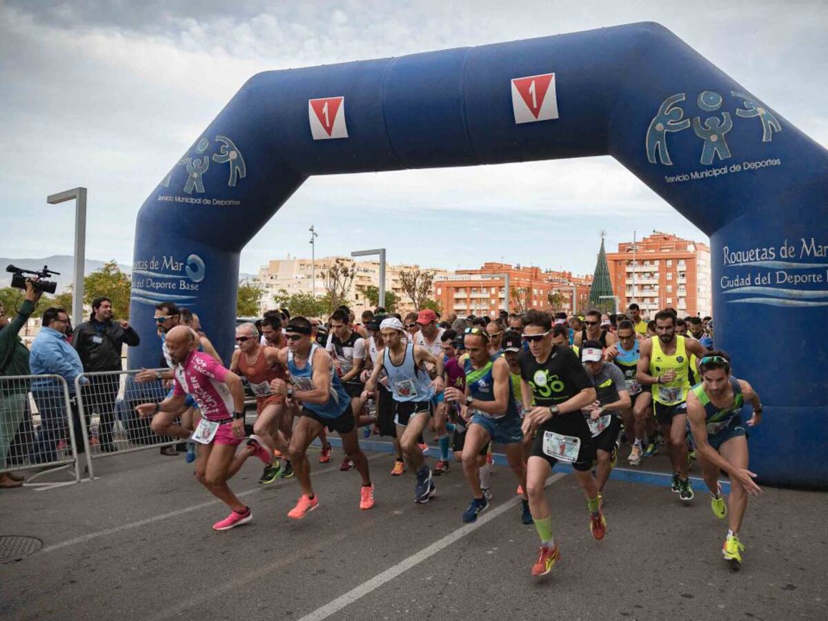 Roquetas de Mar se engalana para vivir una Media Maratón histórica