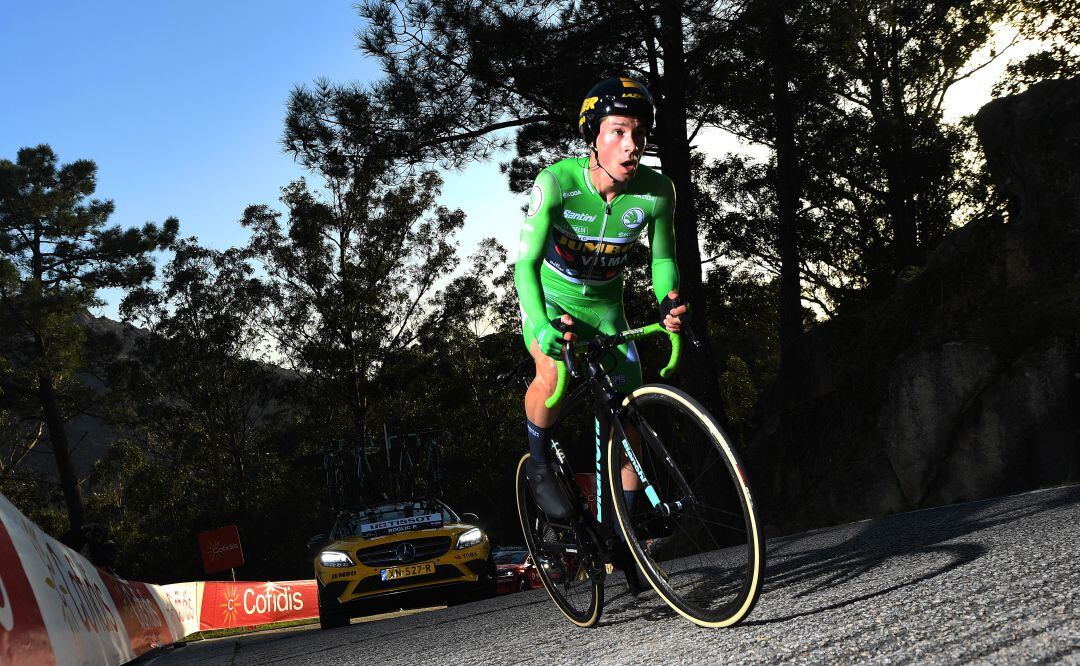 Roglic, durante la contrarreloj en la que ha recuperado el liderato de la Vuelta.