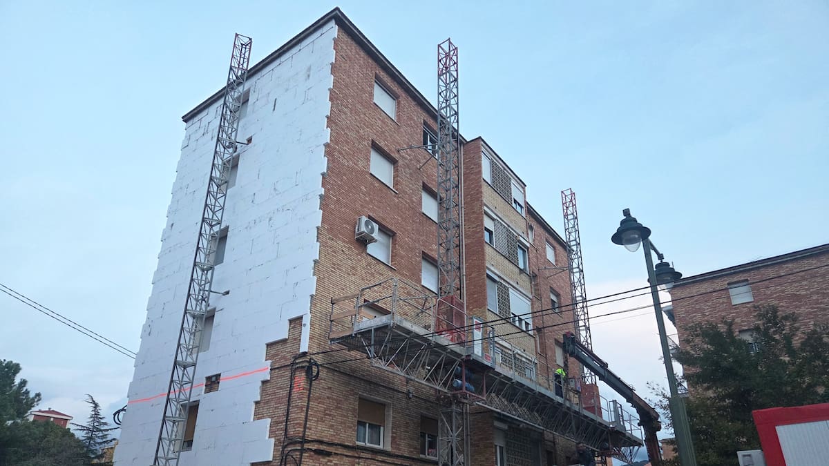 Las obras del Sagrado Corazón empiezan a tomar forma y 'pintan' de blanco los bloques