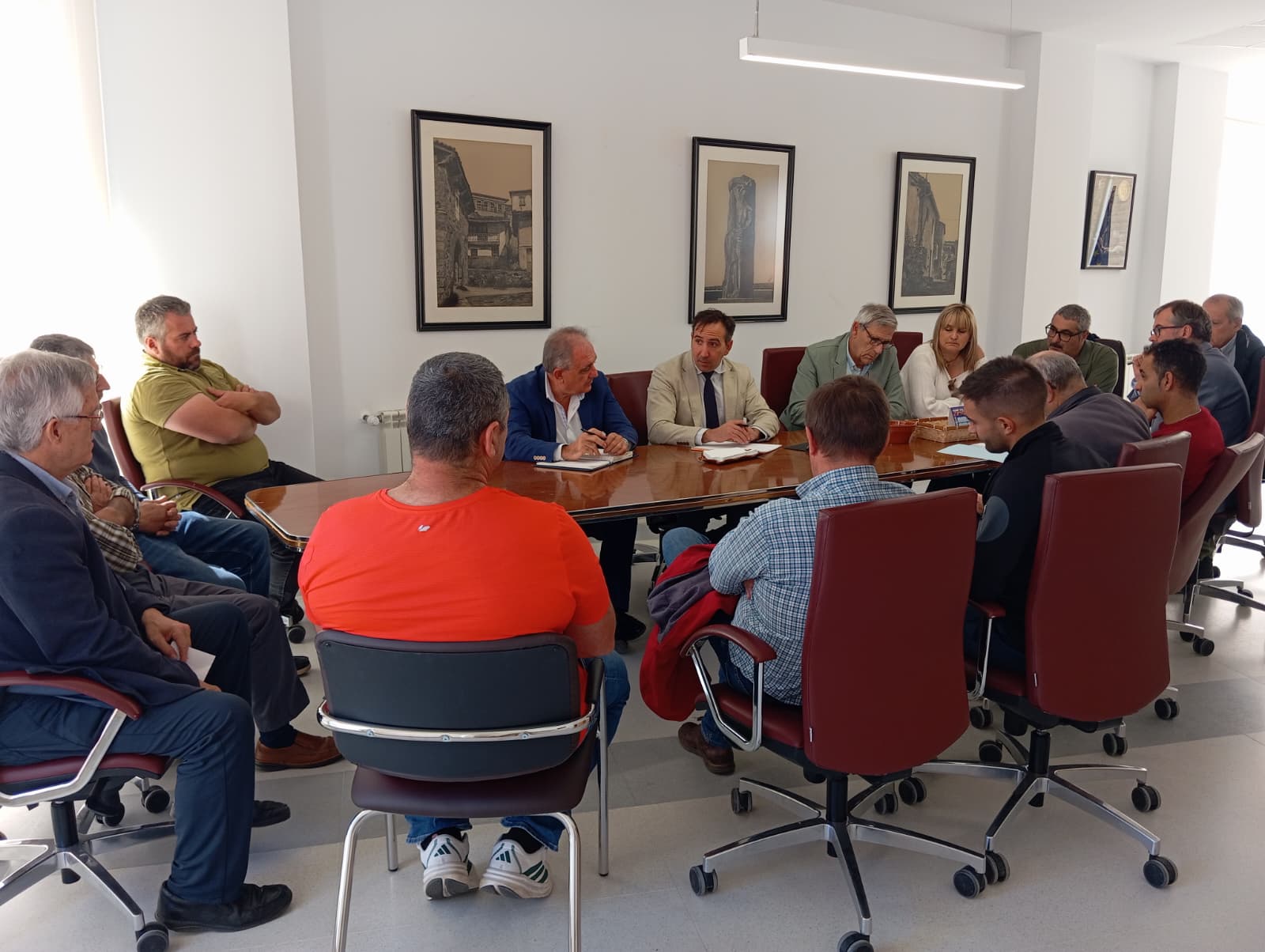 Reunión director general de Desarrollo Rural para explicar ayudas Agricultura norte de Palencia