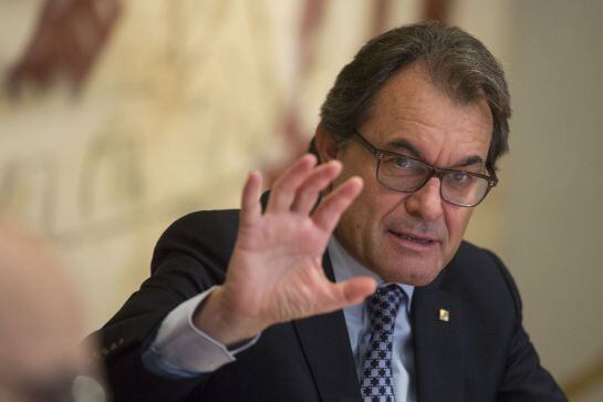 El presidente Artur Mas con sus consejeros en el Palau de la Generalitat