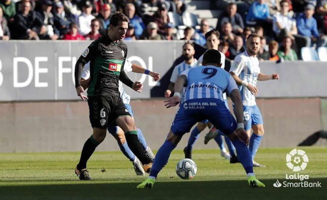 Un momento del Málaga-Elche jugado en La Rosaleda