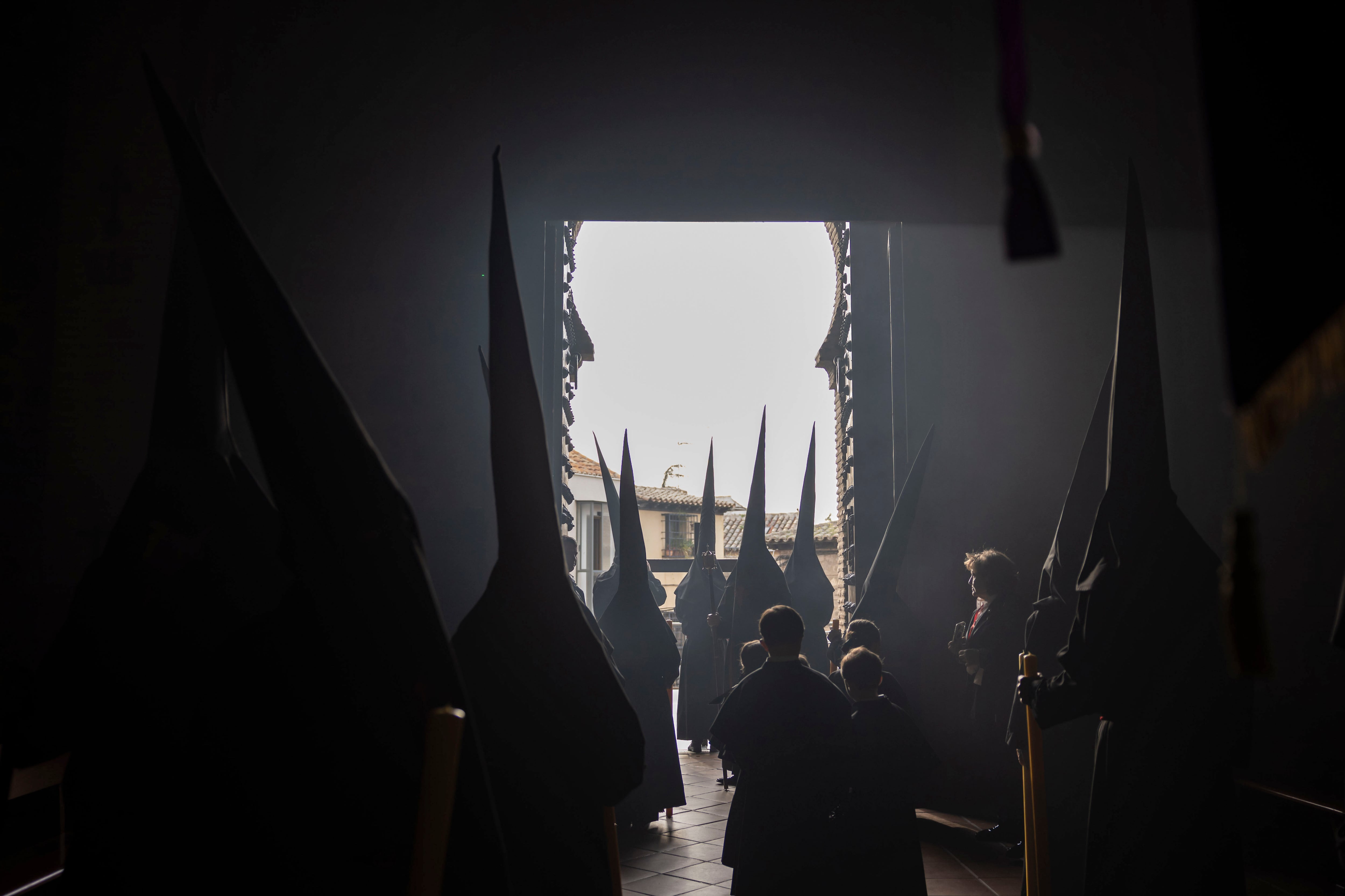 TOLEDO, 28/03/2026.- Hermandad Esclavitud de Nuestro Padre Jesús Nazareno y su Santísima Madre de los Dolores, vulgo «Santo Encuentro». EFE/Ángeles Visdómine