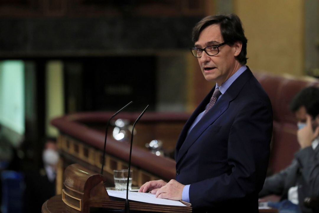 El ministro de Sanidad, Salvador Illa, comunica este jueves al pleno del Congreso.