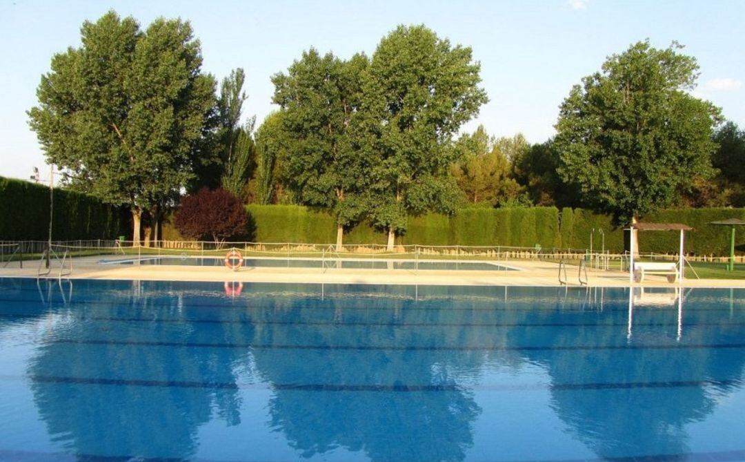 Piscina municipal de Mota