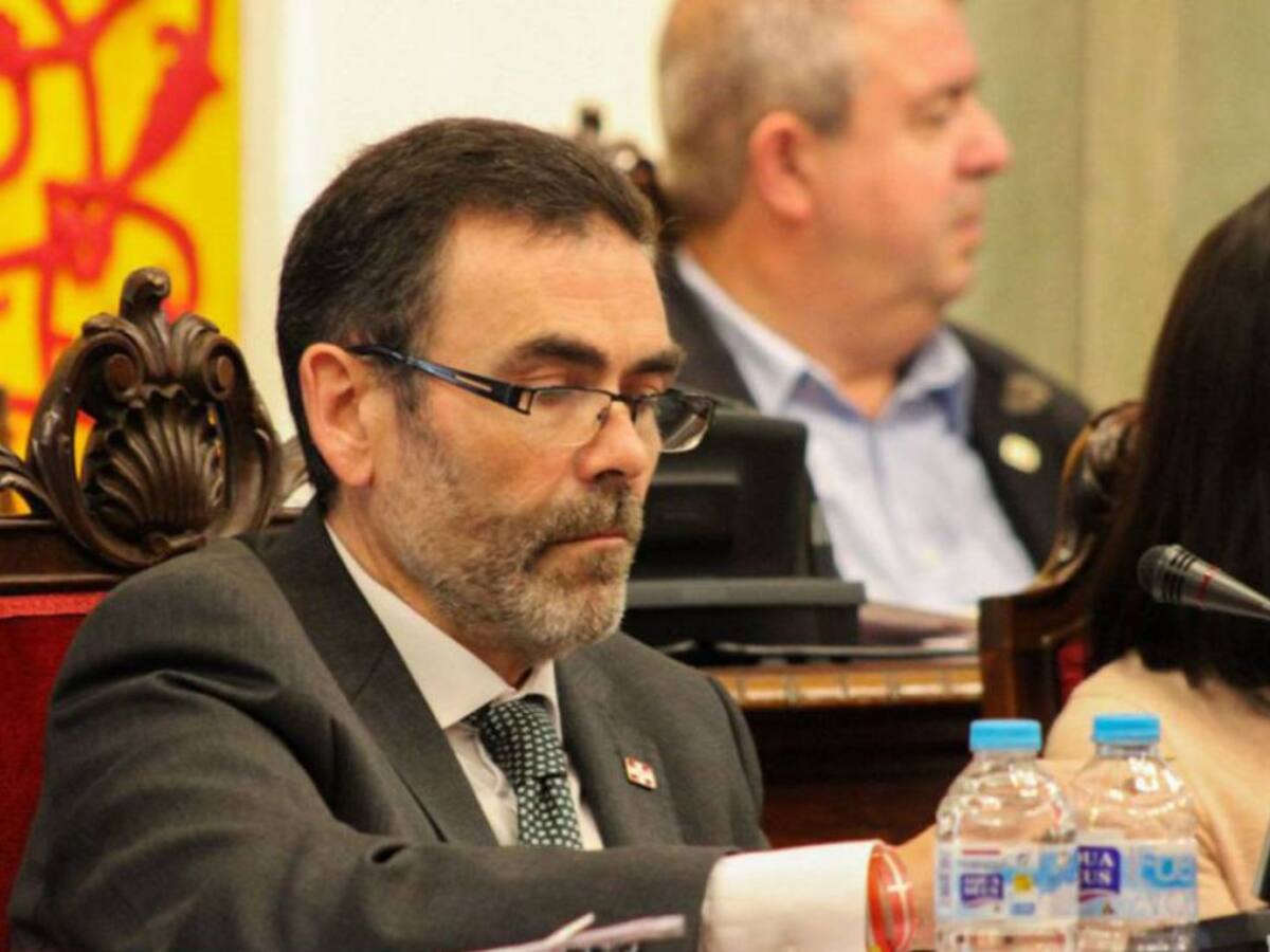Condenan al exalcalde José López por un delito leve de coacciones a un funcionario